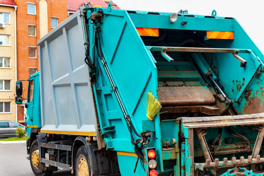 Article about 5 Signs You Need to Repair Refuse Compactor Hydraulics Now